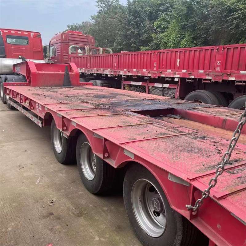 奉贤区曲麻莱县：物流专线的高效货运之旅